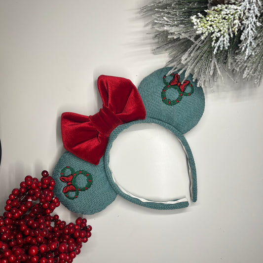 Embroidered Holiday Mouse Wreath Ears